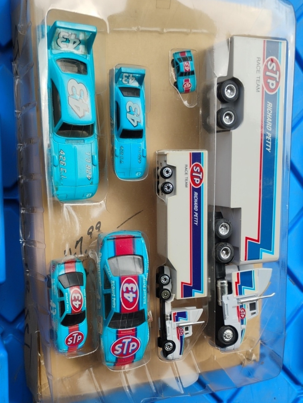 STP Richard Petty Race Team Collectible Car Transport Set